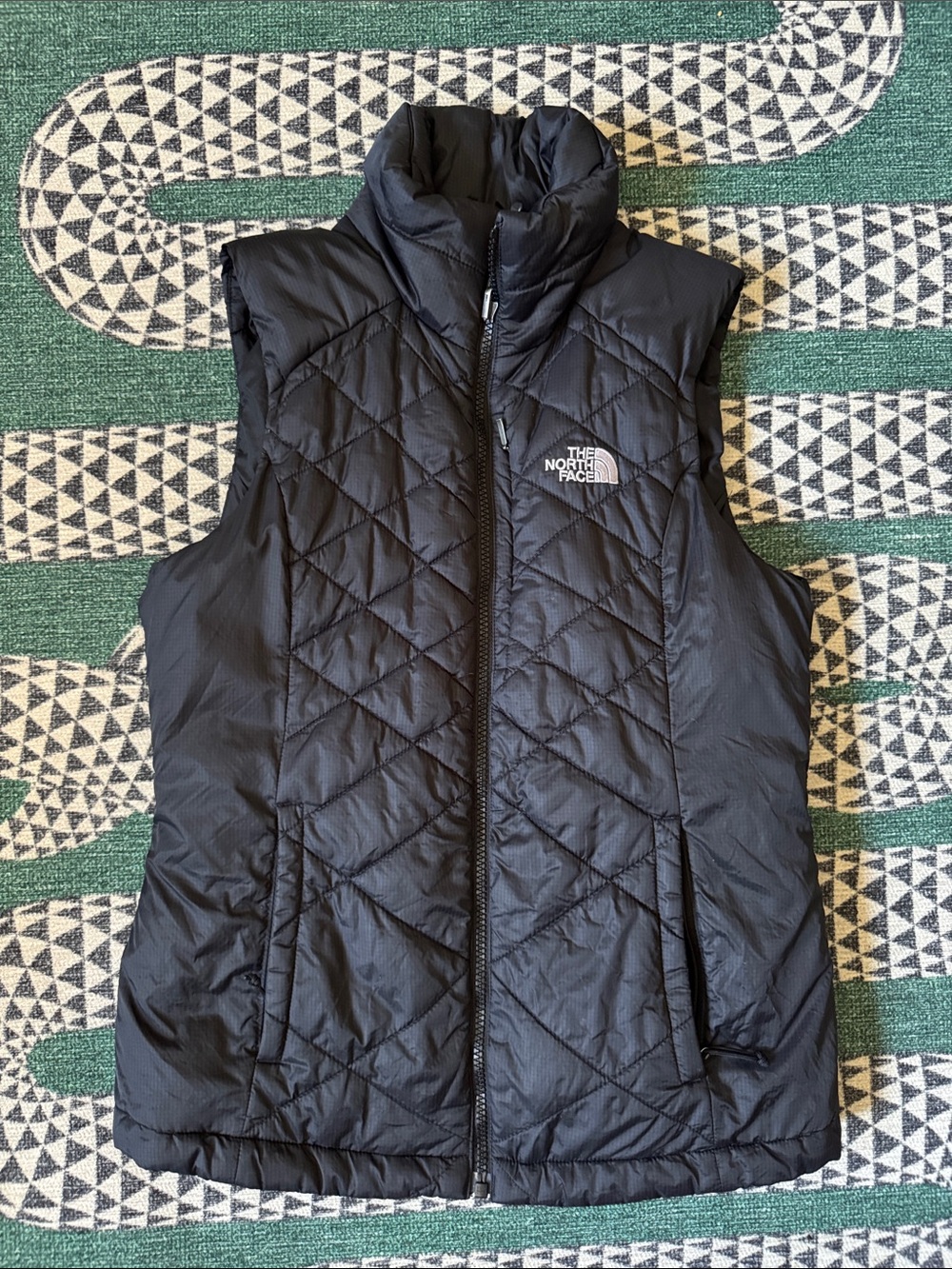 The North Face Black Diamond-Quilt Insulated Vest